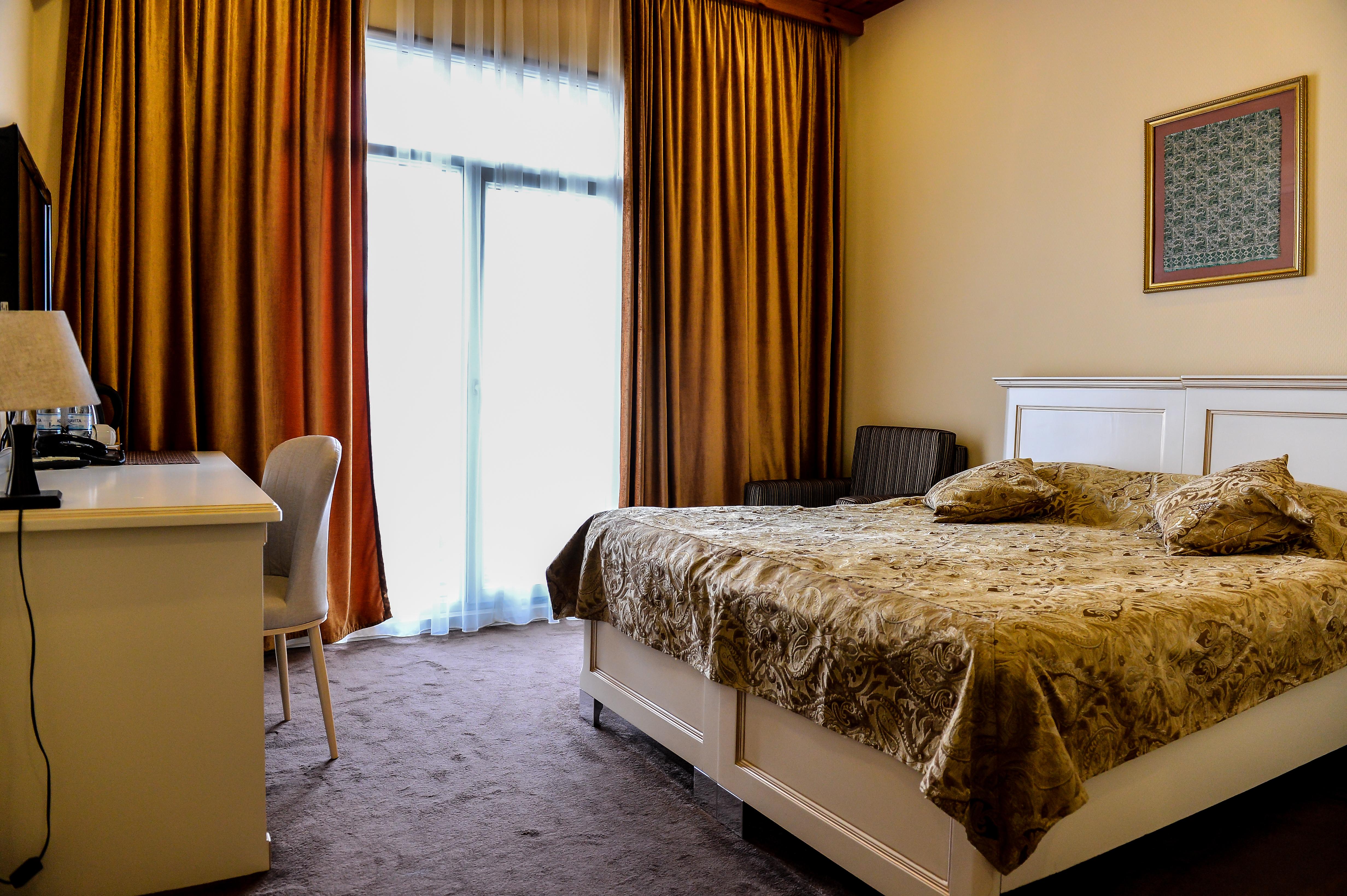 East Legend Hotel Баку Екстериор снимка