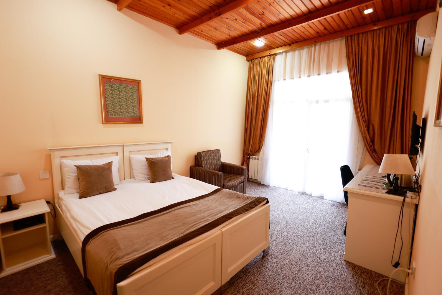 East Legend Hotel Баку Екстериор снимка