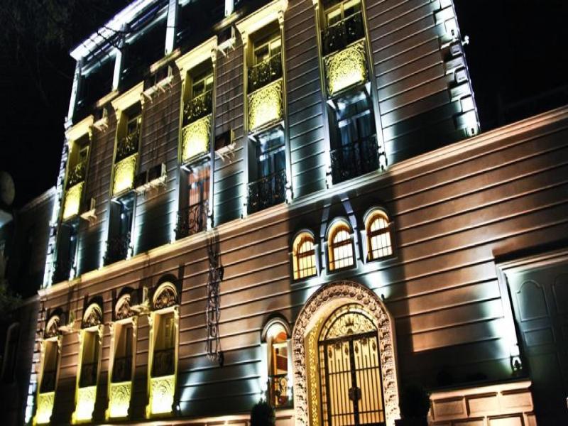 East Legend Hotel Баку Екстериор снимка
